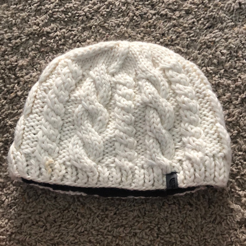 White north face hat